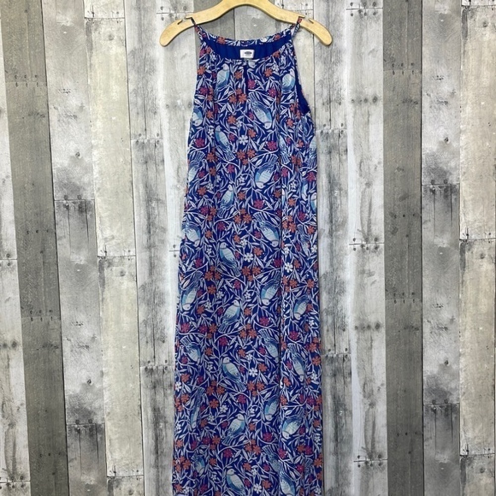 𝅺old Navy‎ maxi dress. Floral with birds. Key hole neck.Lined. Medium. GUC